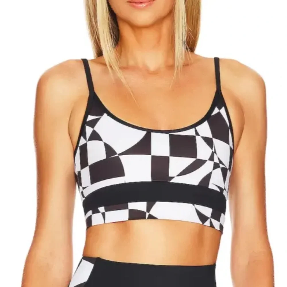 BEACH RIOT 'Eva' Swim/Sport Top Size Med. 70s Geo Print Black & White $98